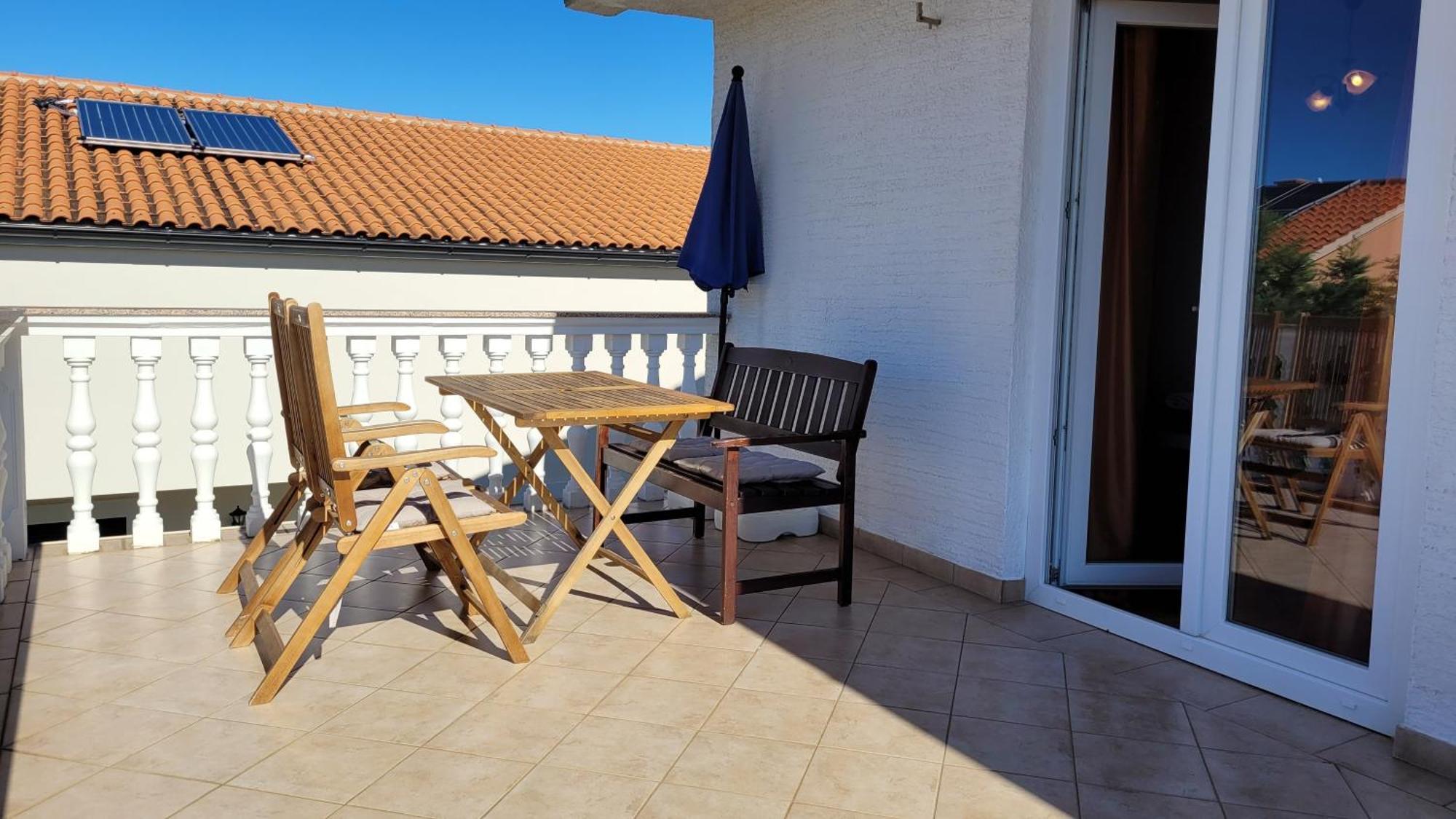 Apartments Adriana Omišalj المظهر الخارجي الصورة